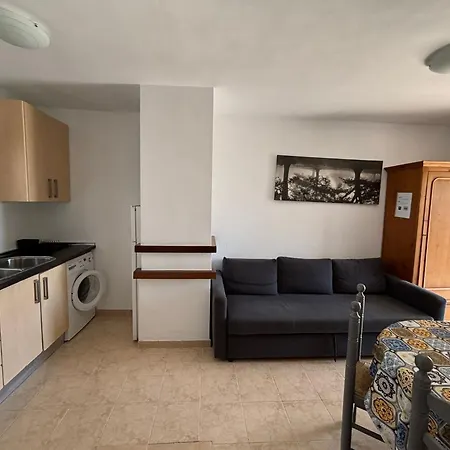 Apartament Con Jardin, Piscina Y Parking