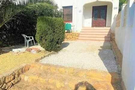 Con Jardin, Piscina Y Parking Apartment Calpe