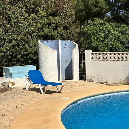 Con Jardin, Piscina Y Parking *