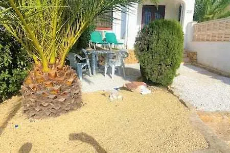 Apartment Con Jardin, Piscina Y Parking *