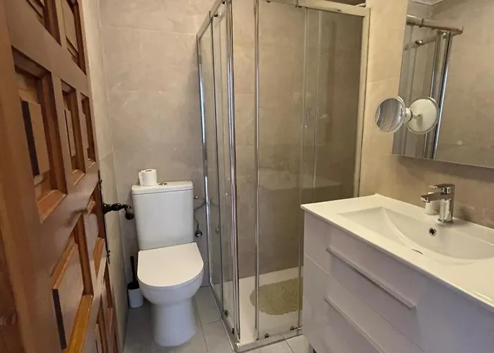 Con Jardín, Piscina Y Parking Calpe